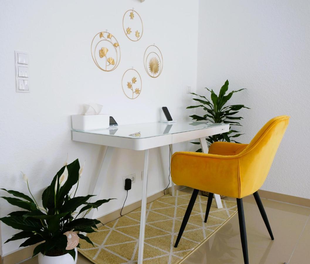 Mein Apartment Flowers bis zu 10 Personen Frankenthal  Exterior foto