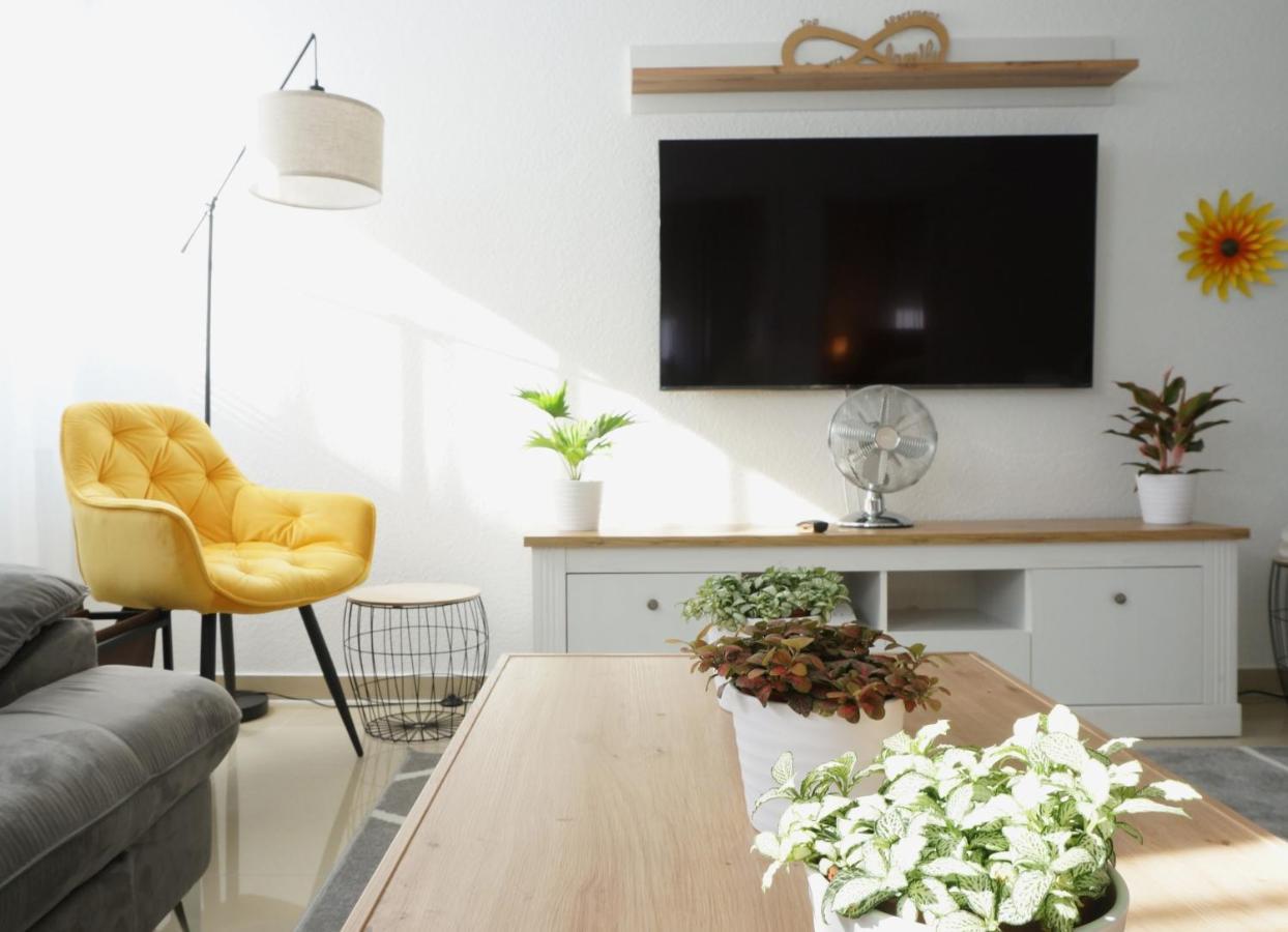 Mein Apartment Flowers bis zu 10 Personen Frankenthal  Exterior foto