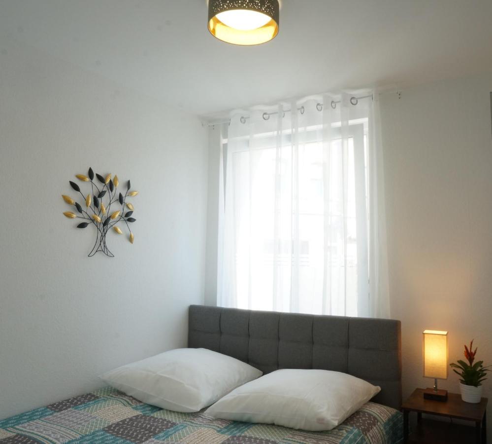 Mein Apartment Flowers bis zu 10 Personen Frankenthal  Exterior foto