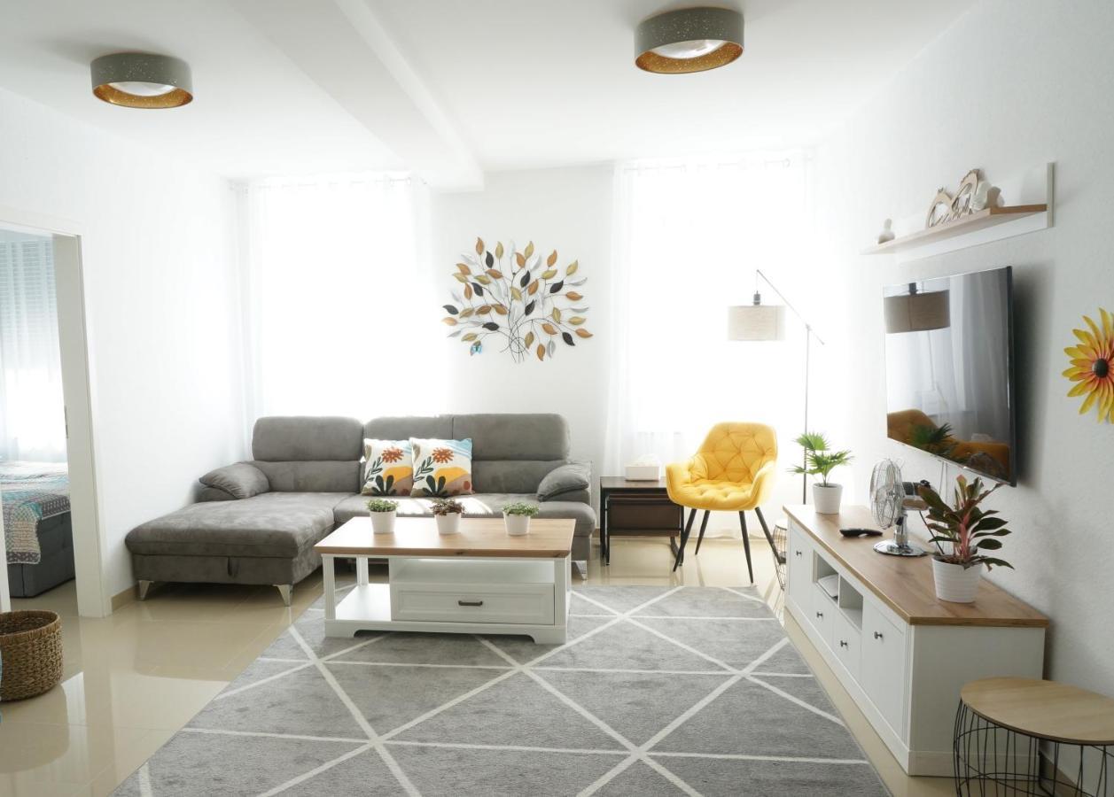 Mein Apartment Flowers bis zu 10 Personen Frankenthal  Exterior foto