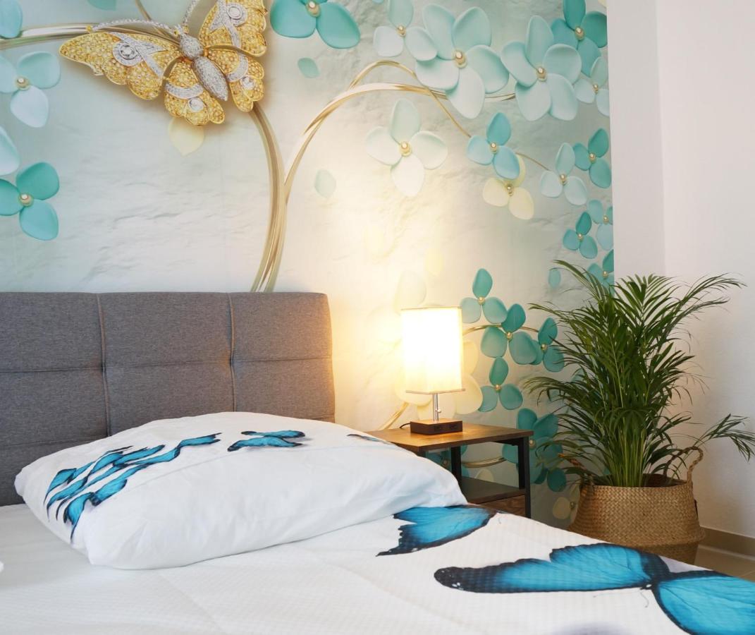 Mein Apartment Flowers bis zu 10 Personen Frankenthal  Exterior foto