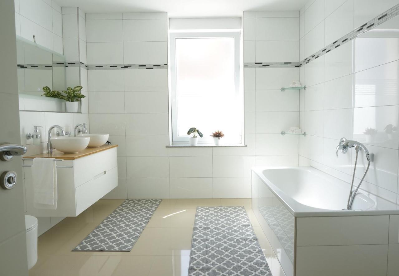 Mein Apartment Flowers bis zu 10 Personen Frankenthal  Exterior foto