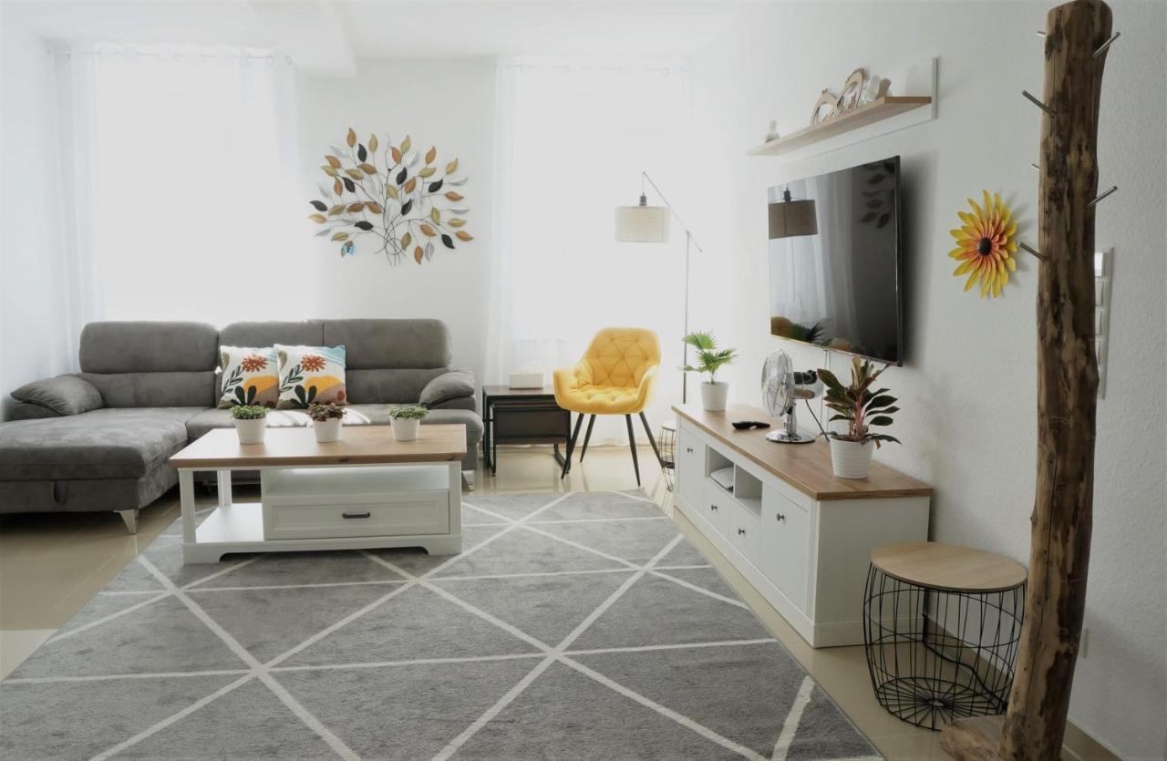 Mein Apartment Flowers bis zu 10 Personen Frankenthal  Exterior foto