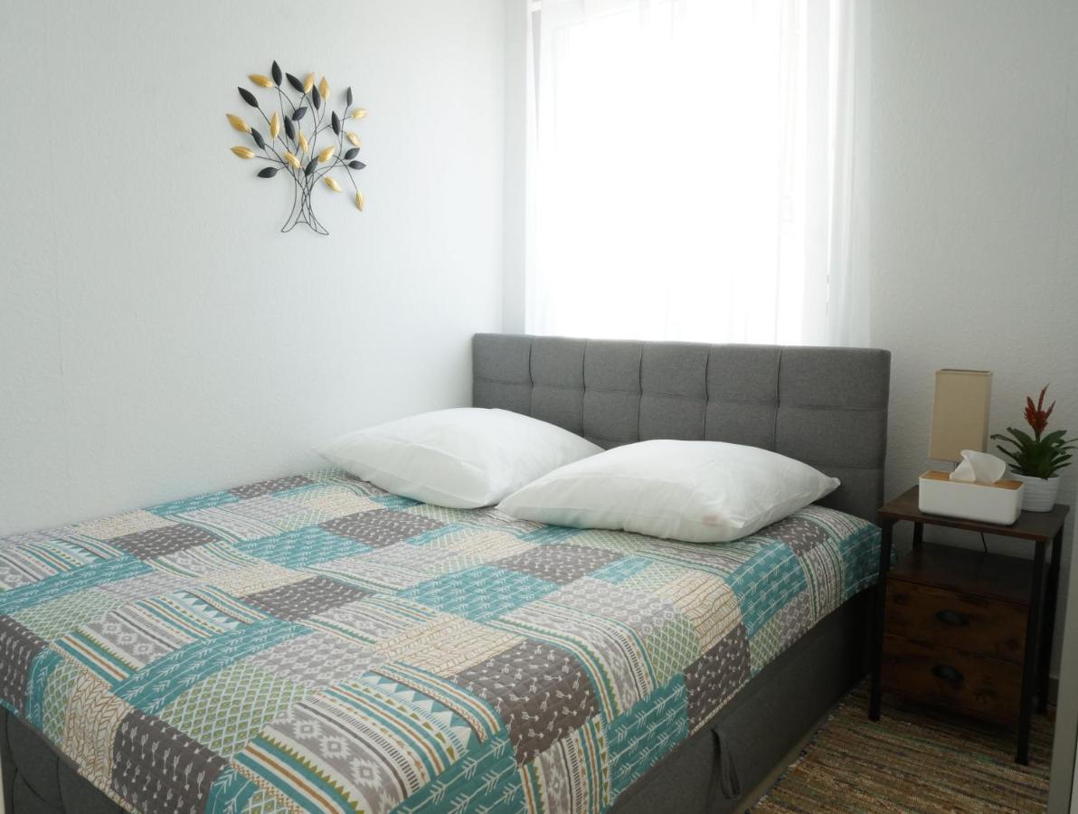 Mein Apartment Flowers bis zu 10 Personen Frankenthal  Exterior foto