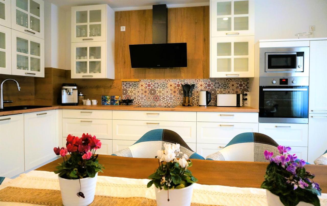 Mein Apartment Flowers bis zu 10 Personen Frankenthal  Exterior foto