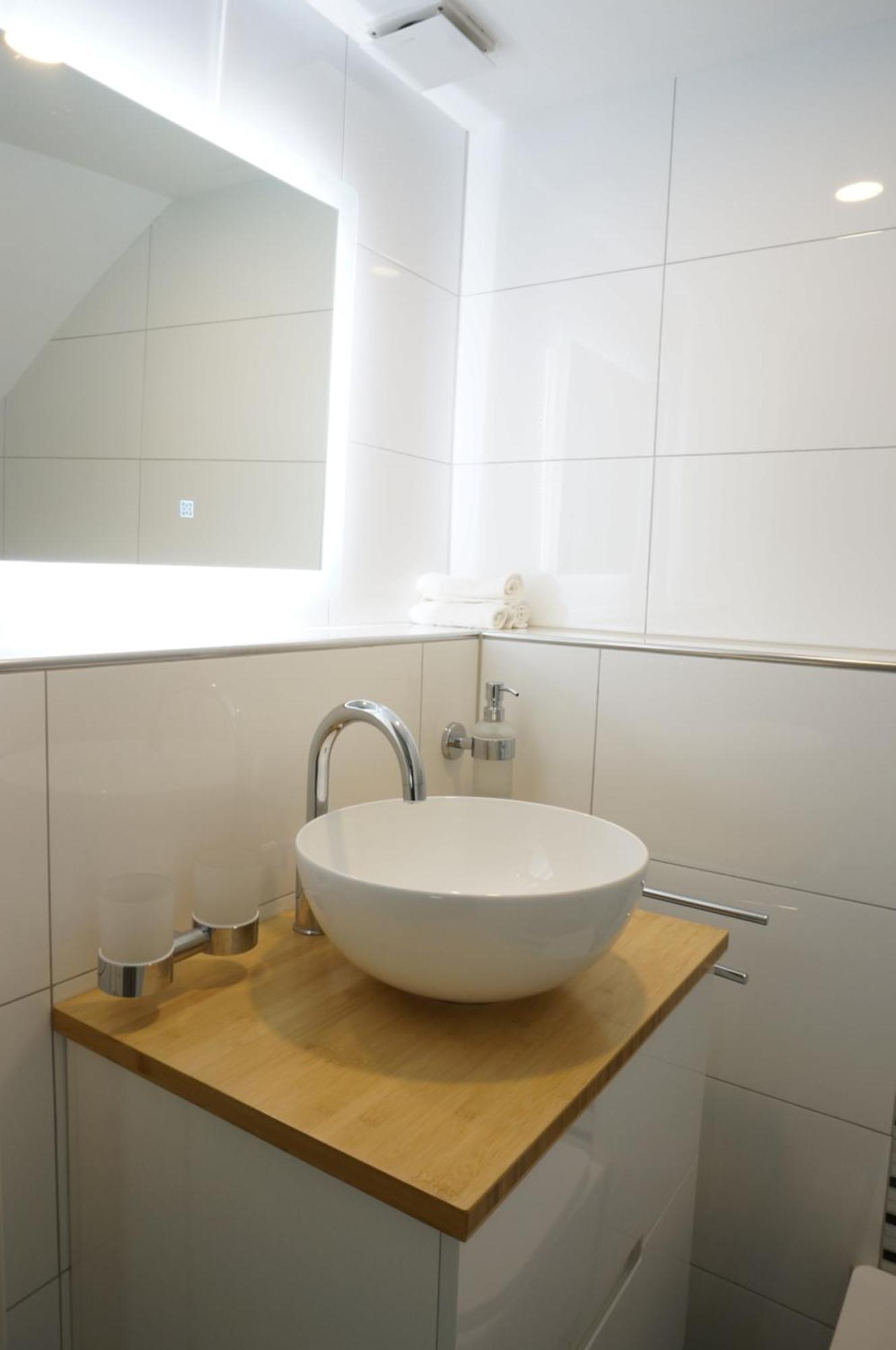 Mein Apartment Flowers bis zu 10 Personen Frankenthal  Exterior foto